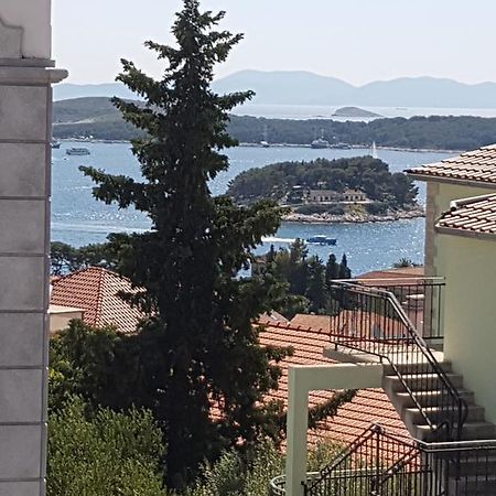 Apartmani Vini Hvar Town Extérieur photo