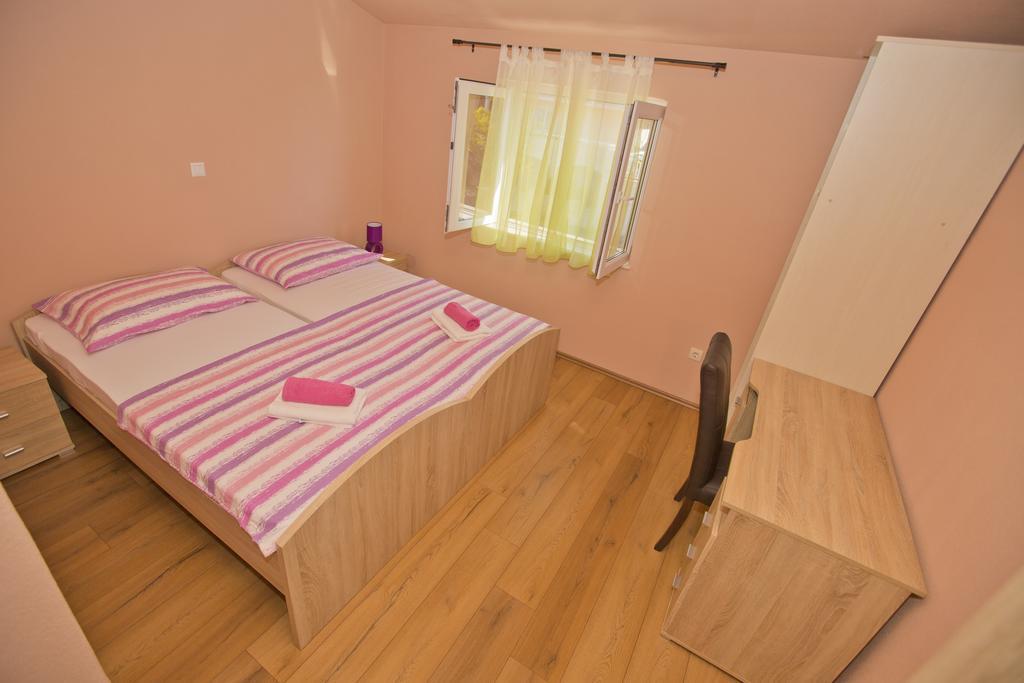 Apartmani Vini Hvar Town Extérieur photo