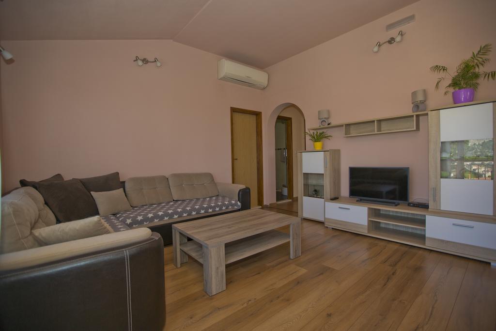 Apartmani Vini Hvar Town Extérieur photo